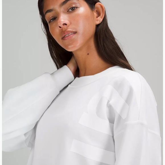 ❤️LULULEMON PERFECTLY OVERSIZED CREW* LOGO-WHITE❤️ - Picture 5 of 12